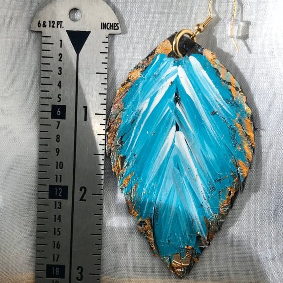 Leather hand painted golf leaf turquoise earrings - Picture 3 of 3